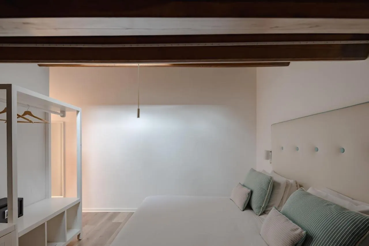Palazzo Lupardi Relais Bed and Breakfast Ρώμη