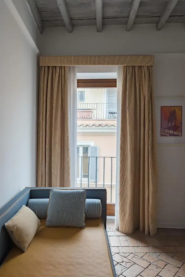 Palazzo Lupardi Relais Bed and Breakfast Ρώμη